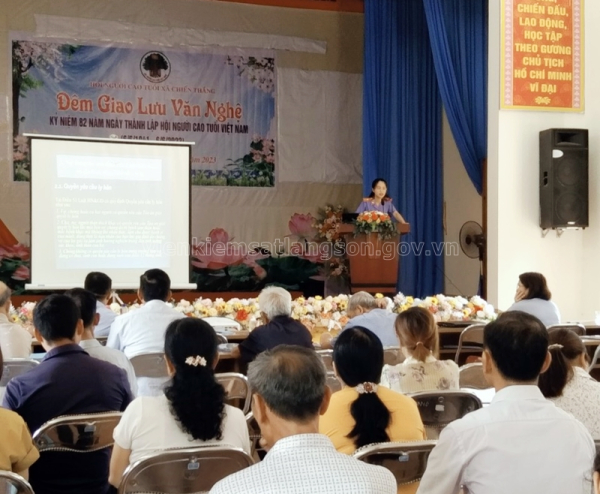 Báo cáo viên Viện kiểm sát nhân dân huyện Bắc Sơn tham gia tuyên truyền phổ biến, giáo dục pháp luật năm 2023