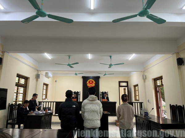 VKSND tỉnh Lạng Sơn phối hợp x&eacute;t xử nghi&ecirc;m minh vụ &aacute;n Cố &yacute; l&agrave;m lộ b&iacute; mật Nh&agrave; nước