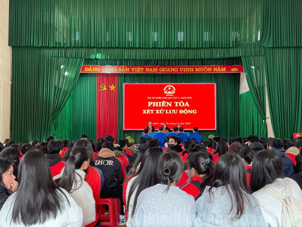 VKSND c&aacute;c khu vực đẩy mạnh x&eacute;t xử lưu động v&agrave; trực tuyến nhằm đẩy mạnh c&ocirc;ng t&aacute;c tuy&ecirc;n truyền v&agrave; n&acirc;ng cao nghiệp vụ