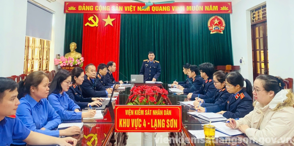 Chi bộ Viện kiểm s&aacute;t nh&acirc;n d&acirc;n khu vực 4 - Lạng Sơn ứng dụng c&ocirc;ng nghệ th&ocirc;ng tin trong sinh hoạt chuy&ecirc;n đề