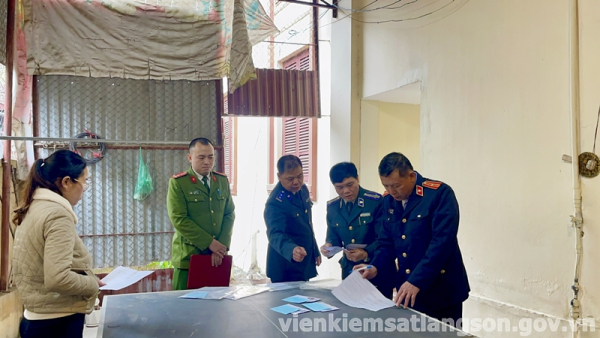 Viện kiểm sát nhân dân huyện Bắc Sơn kiểm sát tiêu hủy vật chứng