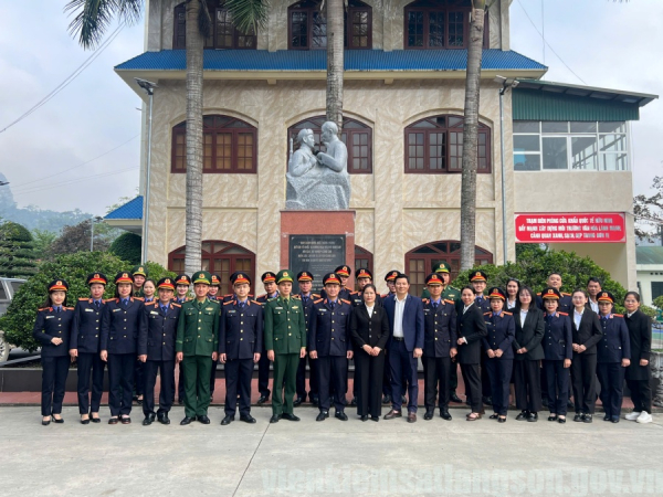 VKSND khu vực 1 - Lạng Sơn tổ chức d&acirc;ng hương tưởng niệm anh h&ugrave;ng liệt sĩ