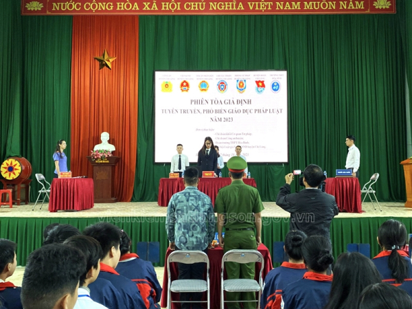 Chi đoàn khối cơ quan tư pháp huyện Chi Lăng phối hợp tổ chức “Phiên tòa giả định” tuyên truyền, phổ biến giáo dục pháp luật năm 2023