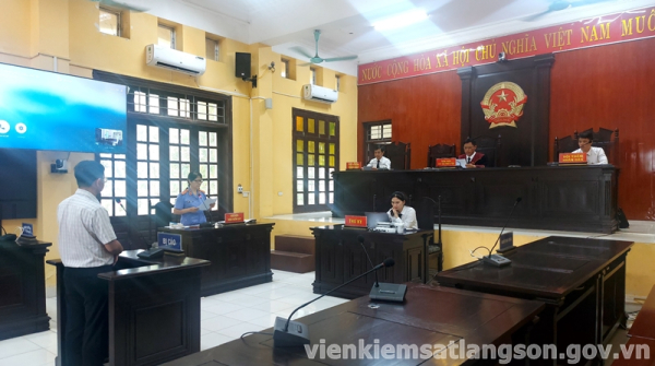 Viện kiểm sát nhân dân tỉnh Lạng Sơn phối hợp với Tòa án nhân dân tỉnh tổ chức phiên tòa xét xử rút kinh nghiệm vụ án Mua bán trái phép hóa đơn