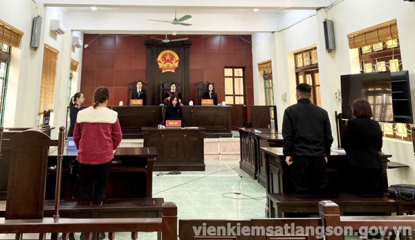 Viện kiểm sát nhân dân huyện Chi Lăng phối hợp với Tòa án nhân dân cùng cấp tổ chức Phiên tòa dân sự rút kinh nghiệm