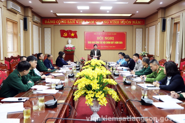 Huyện ủy Cao Lộc tổ chức Hội nghị giao ban công tác nội chính, phòng, chống tham nhũng và cải cách tư pháp Quý I năm 2024