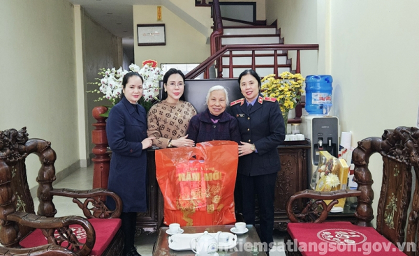 Viện kiểm sát nhân dân hai cấp tỉnh Lạng Sơn thực hiện tốt công tác an sinh xã hội dịp Tết Nguyên đán Giáp Thìn năm 2024