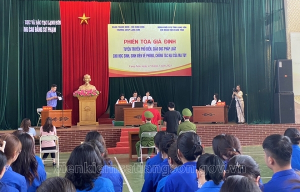 Chi đoàn Viện kiểm sát nhân dân tỉnh Lạng Sơn phối hợp tổ chức phiên tòa giả định tuyên truyền, giáo dục pháp luật về phòng, chống tác hại của ma túy