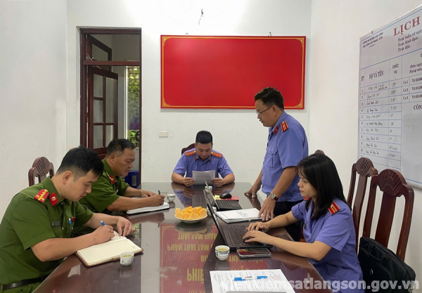 VKSND khu vực 2&nbsp;tiến h&agrave;nh trực&nbsp;tiếp&nbsp;kiểm&nbsp;s&aacute;t&nbsp;việc&nbsp;tạm giữ, tạm giam v&agrave; thi h&agrave;nh &aacute;n h&igrave;nh sự