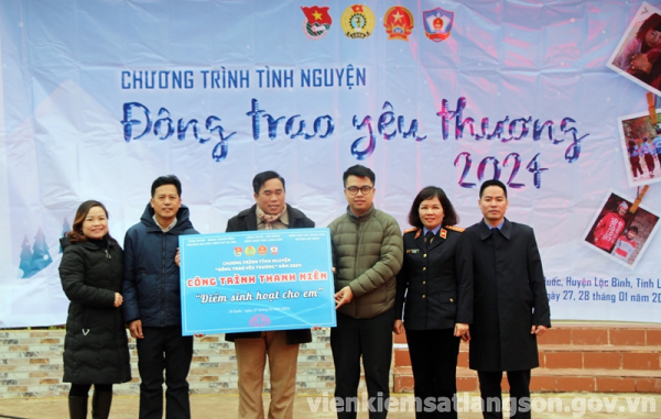 Viện kiểm sát nhân dân tỉnh, huyện Lộc Bình, Bắc Sơn hoạt động tình nguyện dịp Tết Nguyên đán Giáp Thìn năm 2024