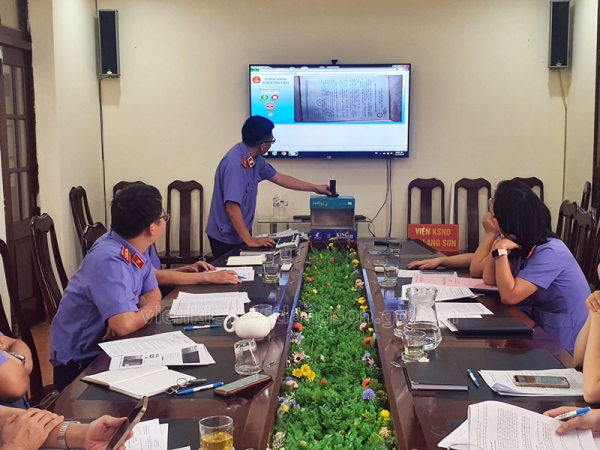Chi bộ Viện KSND thành phố Lạng Sơn sinh hoạt chuyên đề về đẩy mạnh ứng dụng công nghệ thông tin trong công tác kiểm sát và chuyển đổi số trong ngành Kiểm sát nhân dân.