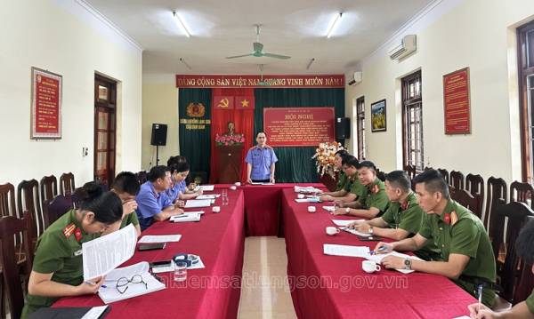 Trực tiếp kiểm sát việc thi hành án phạt tù tại Trại tạm giam Công an tỉnh Lạng Sơn, quý III năm 2023