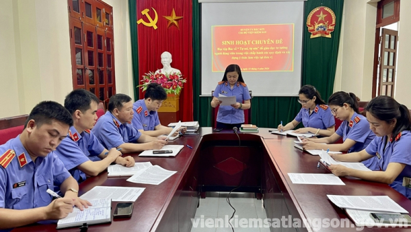 Chi bộ Viện kiểm sát nhân dân huyện Bắc Sơn sinh hoạt Chuyên đề Học tập Bác về “Tự soi, tự sửa”