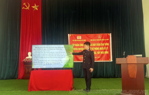 Viện kiểm sát nhân dân huyện Lộc Bình phối hợp tuyên truyền, phổ biến pháp luật về bảo vệ rừng